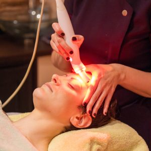 dermabrasion soin visage Le temple de Gaïa Versailles dermabrasion soin visage Le temple de Gaïa Versailles