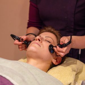 soin du visage massage ELITE anti âge anti ride fermeté - Le temple de Gaïa Versailles